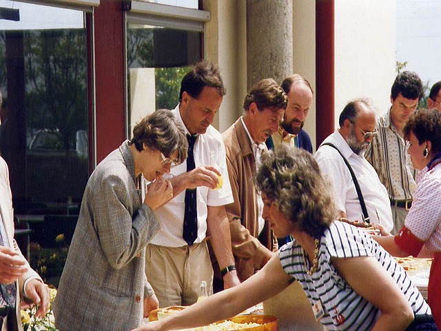 R10.jpg